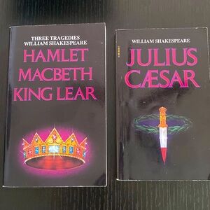 Pair of Shakespeare books - hamlet, Macbeth, king Lear & Julius Cesar